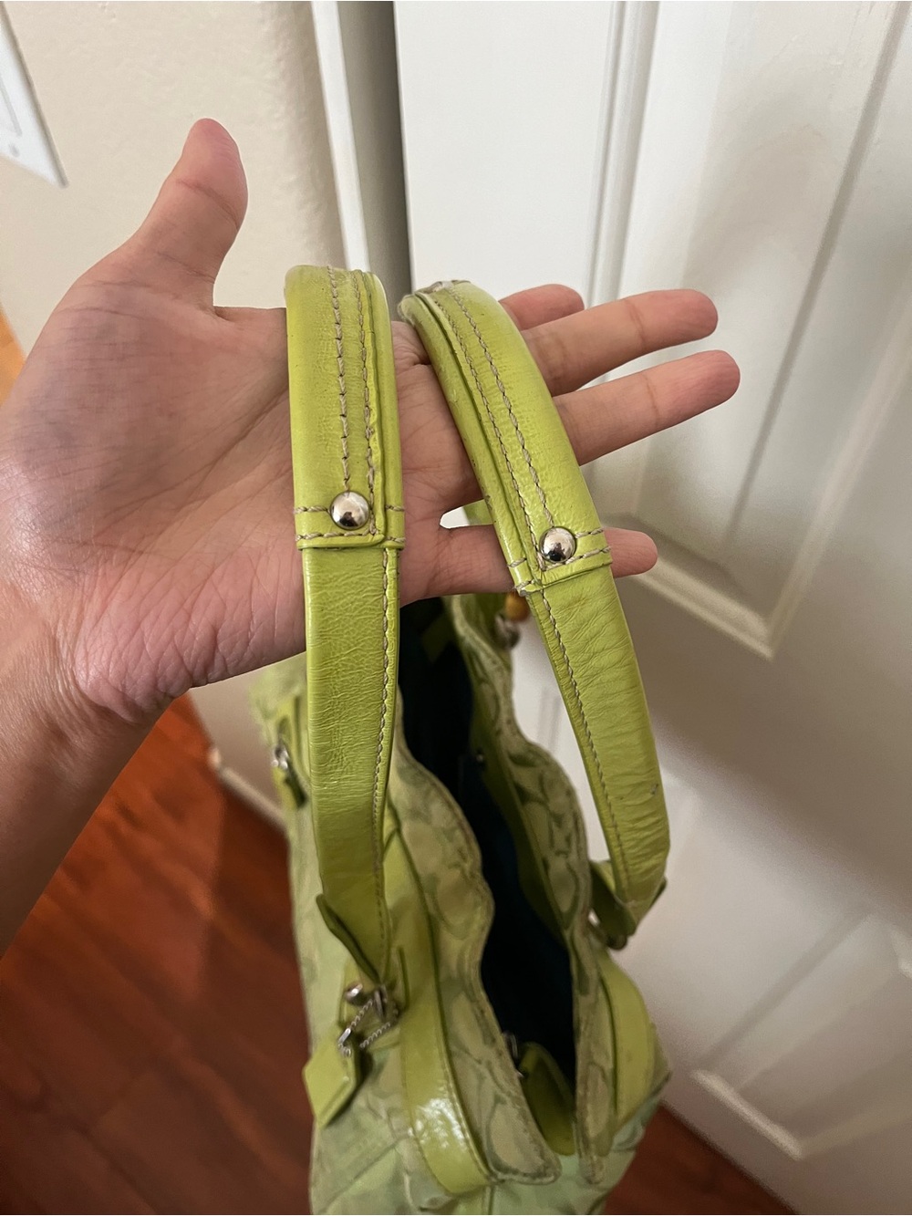 Vintage coach y2k Lime Green Signature-Print Shoulder bag - Picture 6 of 7